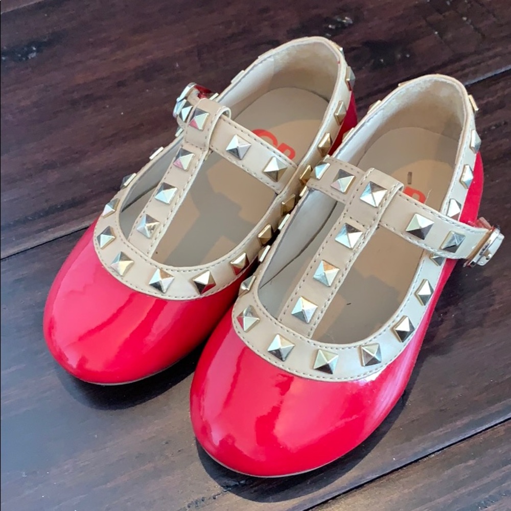 Dress shoes